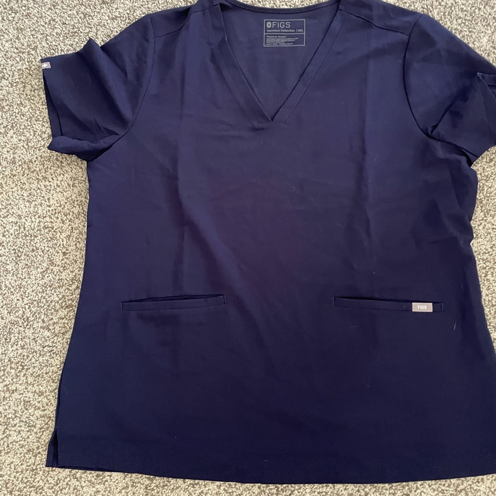 Figs Technical Collection scrubs top size XXL